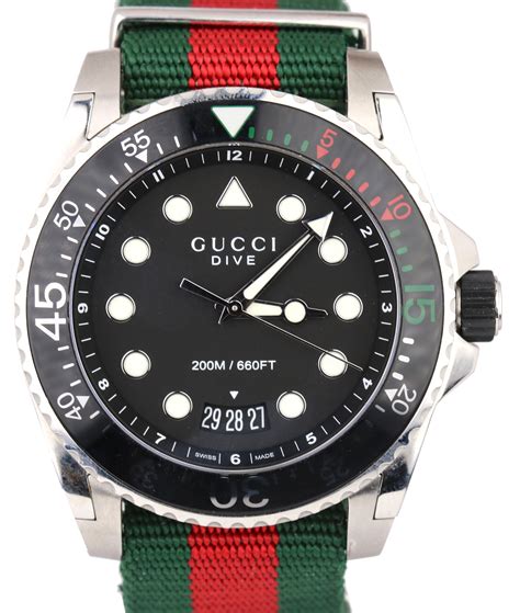 gucci dive watch 136.2
